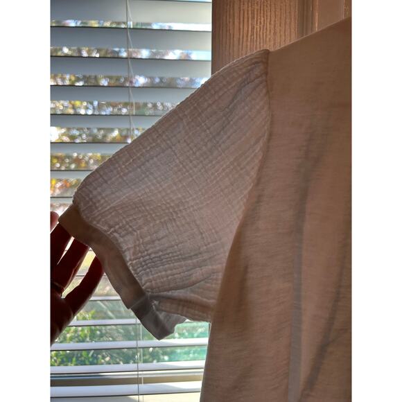 Set of 2! Time and Tru Teal and White Tees With Puff Sleeves - Picture 6 of 9